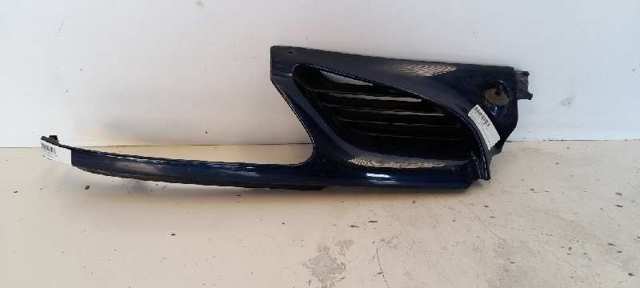 7700834201 RENAULT Rejilla derecha del radiador  comprar en Lleida