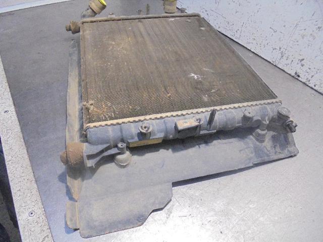 RENAULT 7700836301 Radiador de refrigeración del motor  disponible Lugo