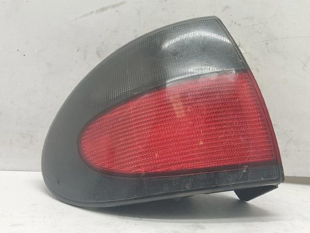 Piloto trasero exterior izquierdo 7700838530 RENAULT