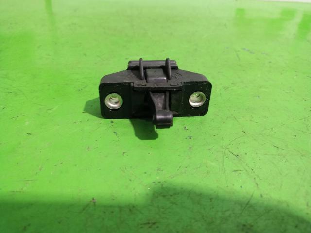 RENAULT 7700838546 Cerradura de tapa de maletero  disponible España