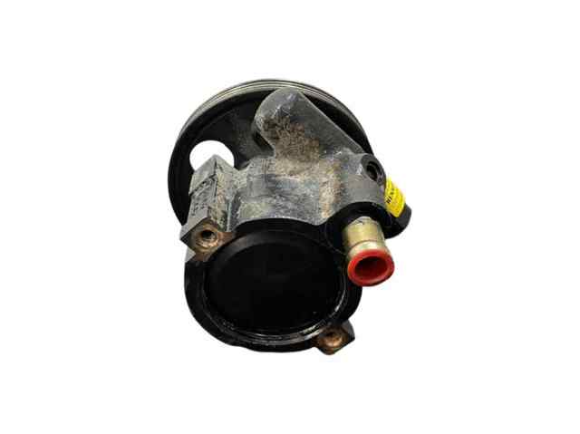 7700840105 RENAULT Bomba de dirección  en stock Huelva