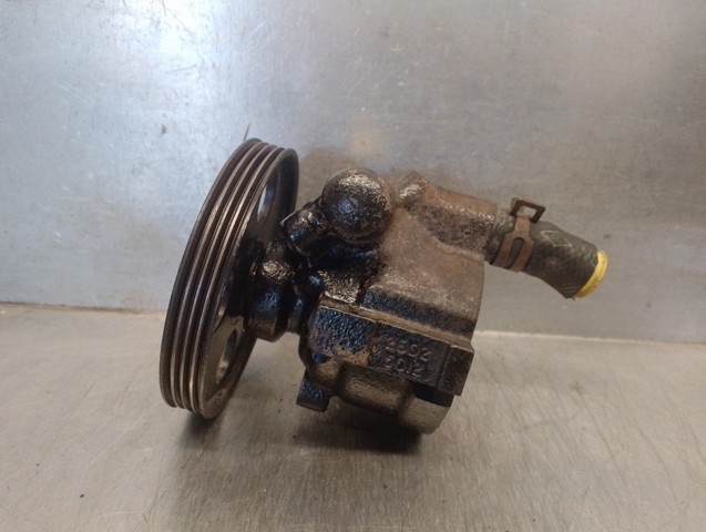 7700840105 RENAULT Bomba de dirección asistida  disponible Vigo
