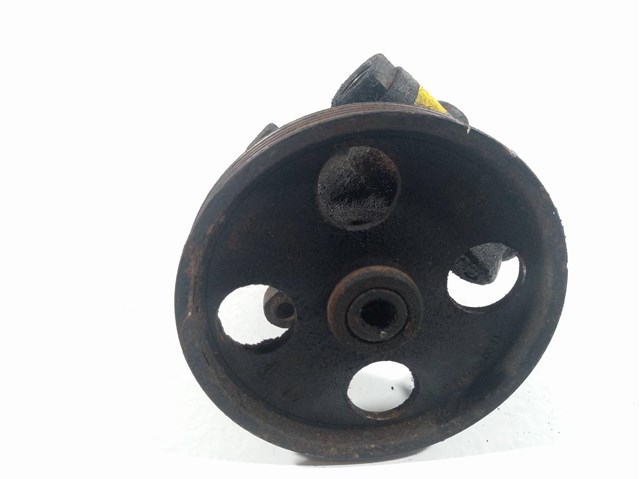 Bomba direccion para renault clio ii 1.4 (b/cb0c) e7j 7700840105