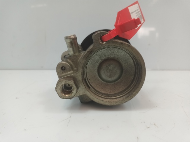 RENAULT 7700840106 Bomba de dirección asistida  comprar en Albacete