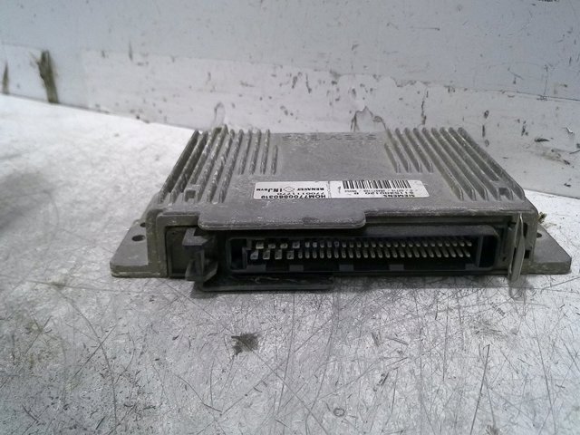 7700860319 RENAULT Unidad de control del motor (ECU)  comprar en Jaén