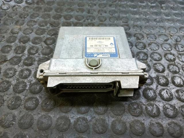 RENAULT 7700868300  en stock Terrassa