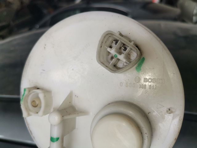 7701002040 Módulo de bomba de combustible con sensor de nivel de combustible  comprar en Pontevedra