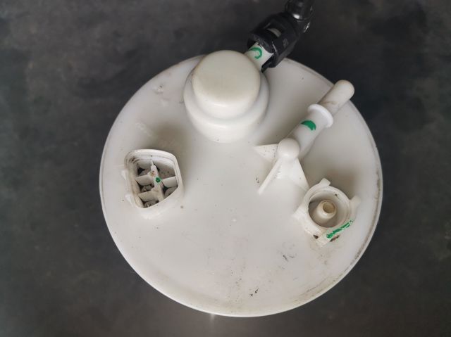 7701002040 Módulo de bomba de combustible con sensor de nivel de combustible  comprar en Pontevedra
