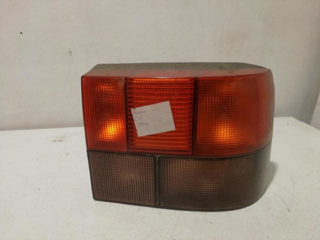Cristal de luz trasera derecha 7701033782 RENAULT