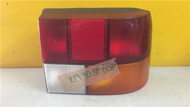 Cristal de luz trasera derecha 7701033782 RENAULT