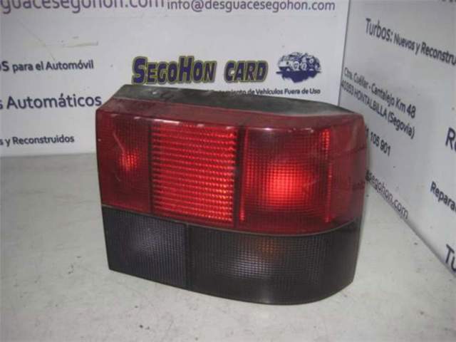 Cristal de luz trasera derecha 7701033782 RENAULT