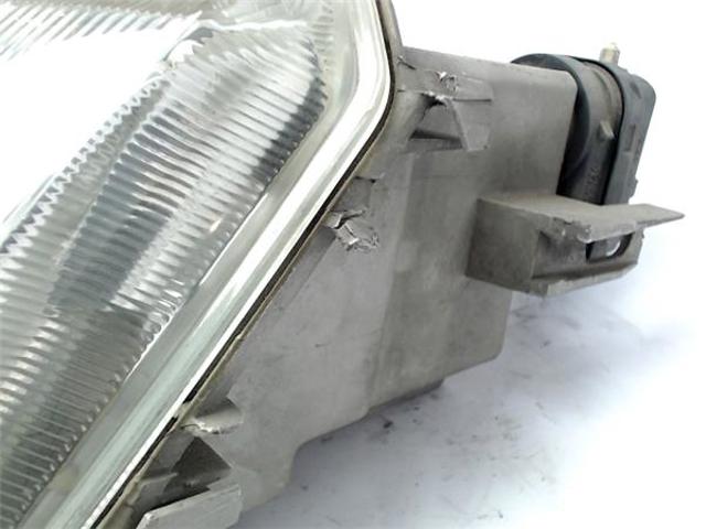RENAULT 7701038261 Faro izquierdo  disponible Valladolid