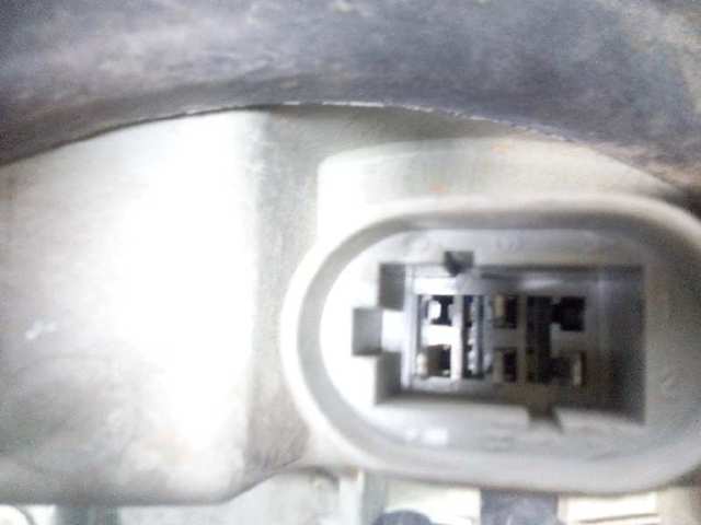 7701038261 Faro izquierdo  en stock Sabadell