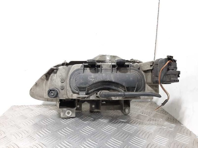 7701038262 RENAULT Faro derecho  en stock Gandía