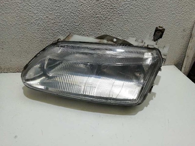 7701038269 RENAULT Faro izquierdo  disponible Ourense