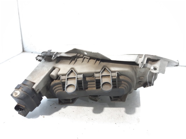 7701038269 Faro izquierdo  disponible Málaga