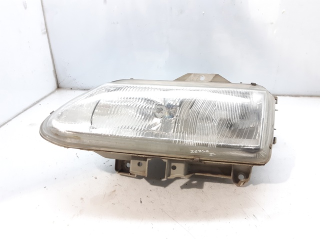 7701038269 RENAULT Faro izquierdo  en stock Huelva