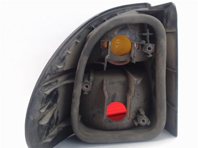 7701038274 RENAULT Piloto trasero derecho  comprar en Jaén