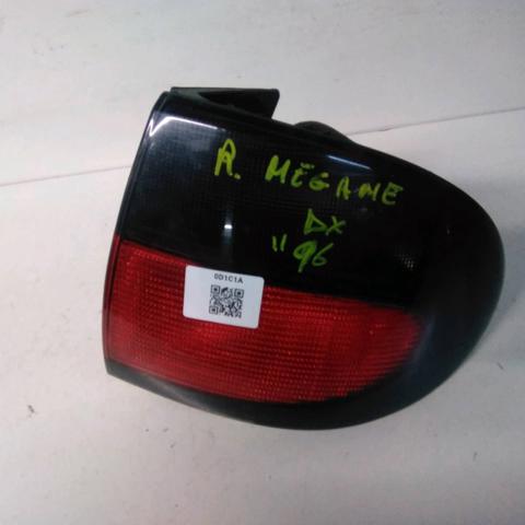 RENAULT 7701038274 Piloto trasero derecho comprar Pamplona