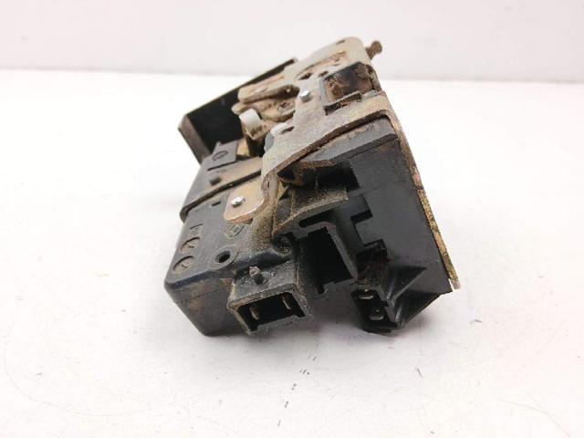 RENAULT 7701038438 Cerradura de la puerta trasera derecha  comprar en Ponferrada