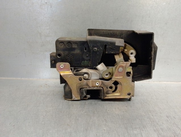 RENAULT 7701038438 Cerradura de la puerta trasera derecha  disponible España