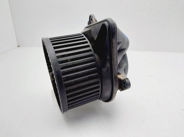 RENAULT 7701040540 Motor del ventilador del calefactor  disponible Valladolid