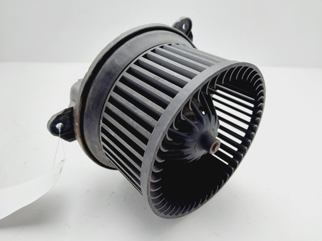 RENAULT 7701040540 Motor del ventilador del calefactor  disponible España