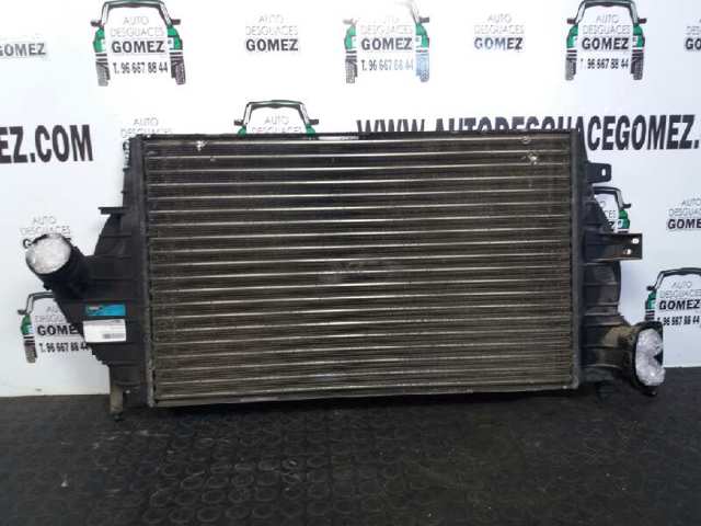 Radiador de aire de admisión 7701040663 RENAULT
