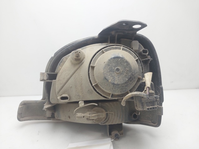 7701044037 RENAULT Faro izquierdo  disponible Ourense