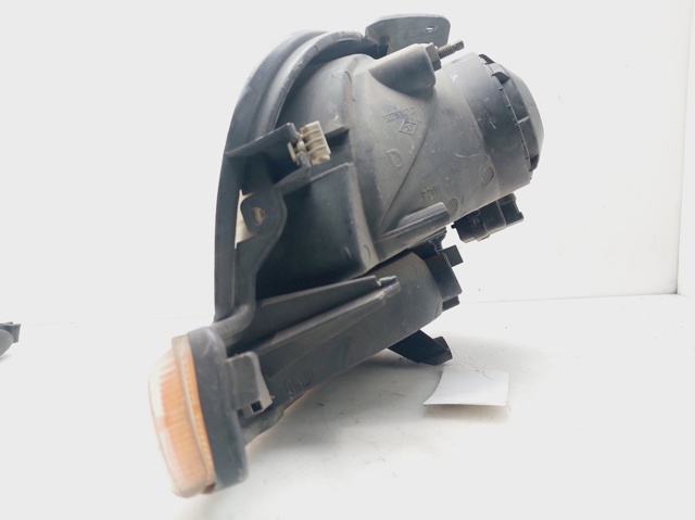 7701044038 Faro derecho comprar Girona