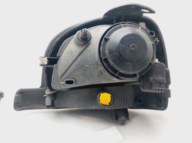 7701044038 RENAULT Faro derecho  disponible Ourense
