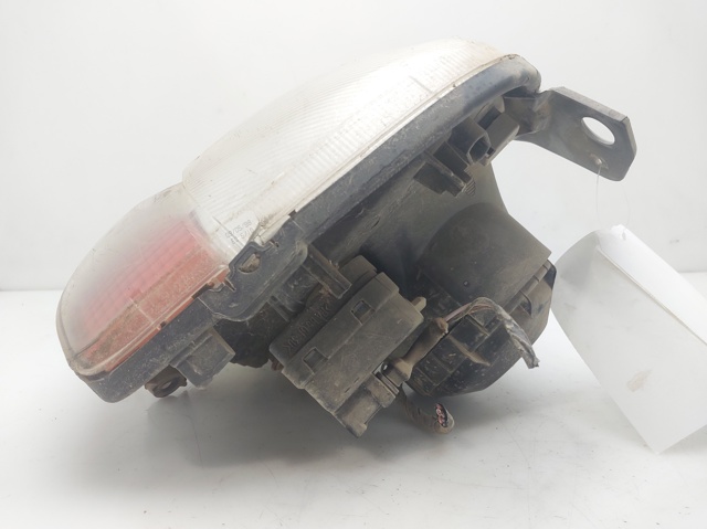 7701044038 Faro derecho  en stock Granada