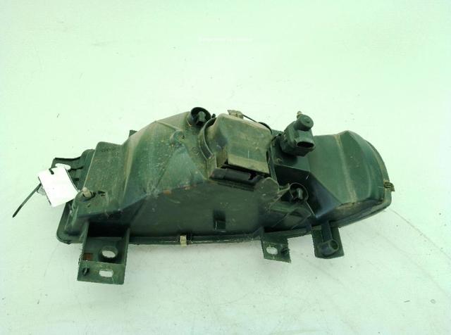 RENAULT 7701044520 Faro derecho  comprar en Ponferrada