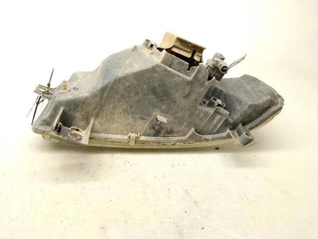 7701044520 Faro derecho  comprar en Reus