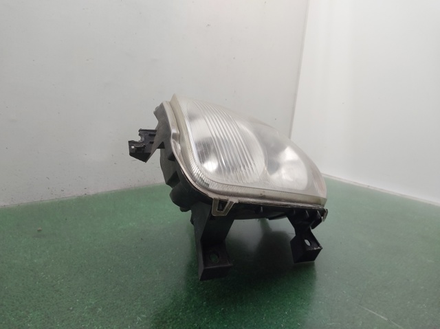 7701045168 Faro izquierdo  en stock Sabadell