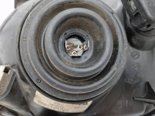 RENAULT 7701045168 Faro izquierdo  comprar en Murcia