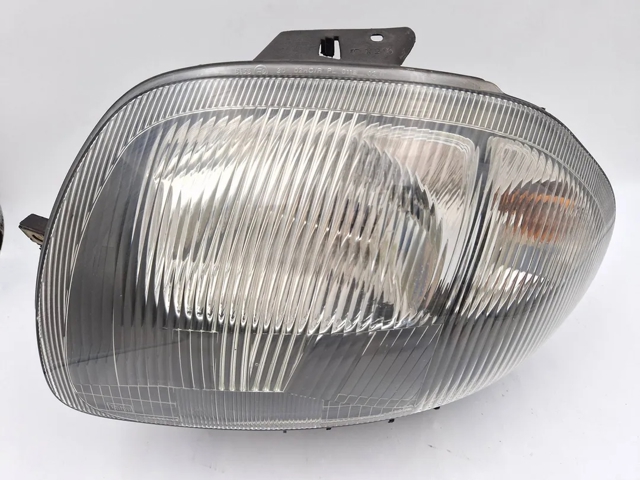 7701045168 RENAULT Faro izquierdo  disponible Alicante