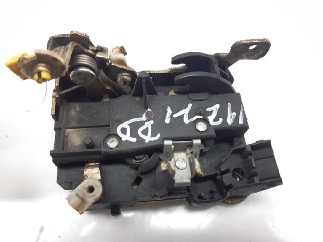 7701046800 RENAULT Cerradura de puerta delantera derecha comprar Alcalá