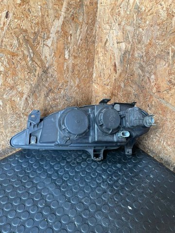 7701047180 RENAULT Faro derecho  comprar en Jaén