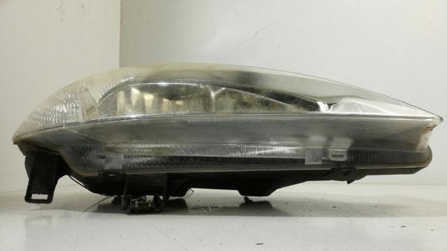 7701047180 RENAULT Faro derecho  en stock Huelva