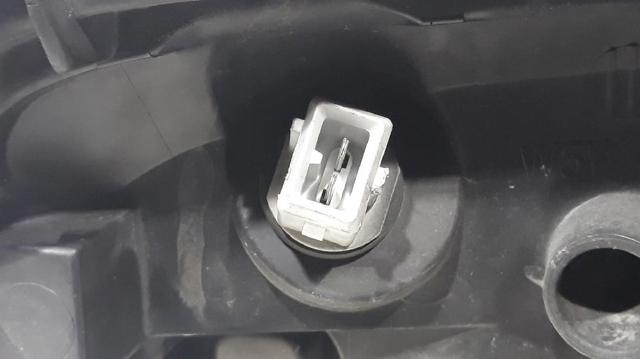 7701047604 Faro izquierdo  en stock Sabadell