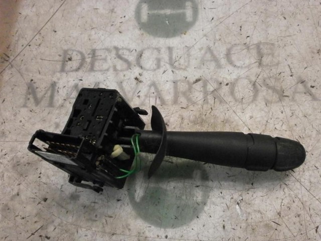7701048915 Conmutador derecho de la columna de dirección  en stock Sabadell