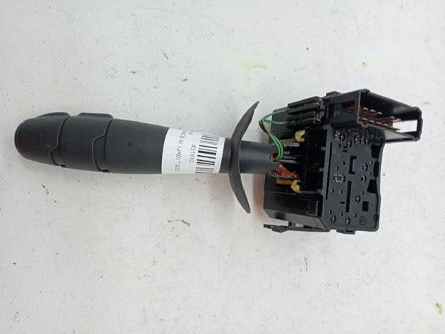 7701048915 Renault (RVI)