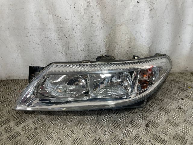 7701048927 Faro izquierdo  disponible Málaga