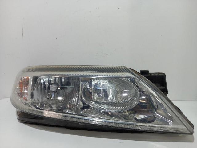RENAULT 7701048931 Faro derecho comprar Pamplona