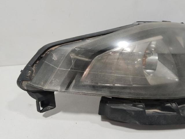 7701048931 RENAULT Faro derecho  en stock Córdoba