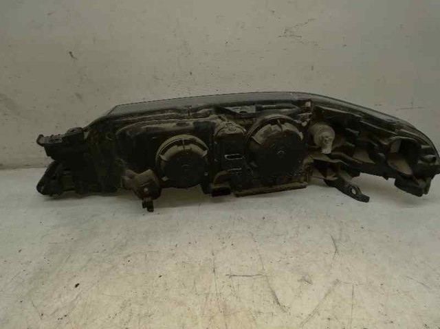 7701048931 RENAULT Faro derecho  disponible Vigo