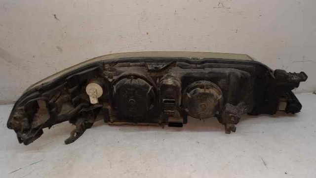 RENAULT 7701048931 Faro derecho  en stock Salamanca