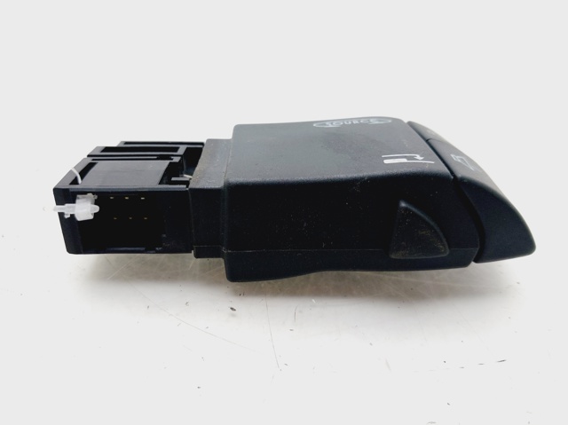 RENAULT 7701049643 Interruptor de la columna de dirección para control de audio comprar Tarragona