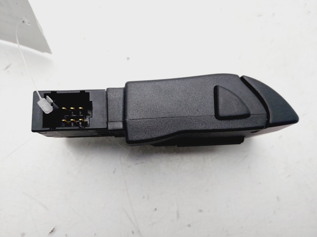 7701049643 Interruptor de la columna de dirección para control de audio  disponible Utrera